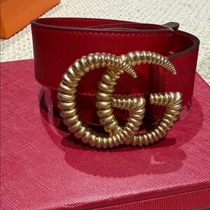 Gucci Women's Belt in Rich Red with Gold GG Buckle
